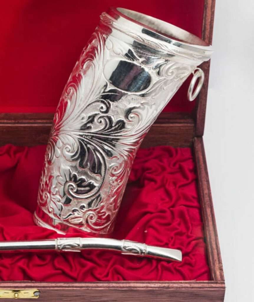 Yerba Mate Set Gourd Cup and Sterling Silver Bombilla made by ARTEMANOS
