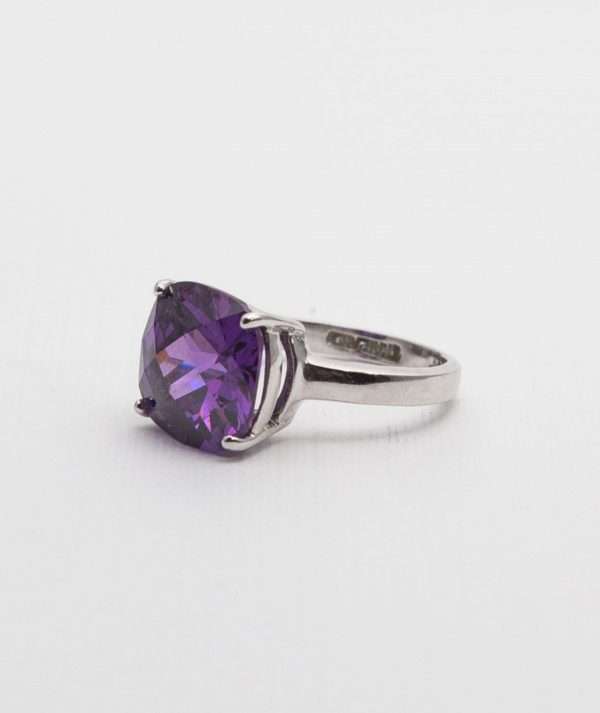 Lilac Ring made by ARTEMANOS