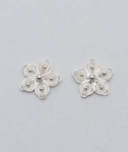 Flowers Filigree Earrings made by ARTEMANOS